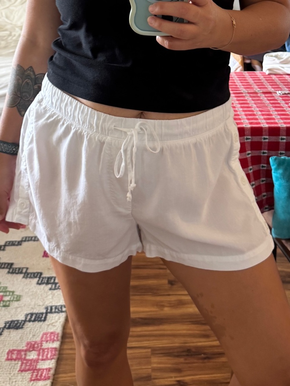 Bella Dahl Women’s White Drawstring Waist Side Button Detail Shorts Size L